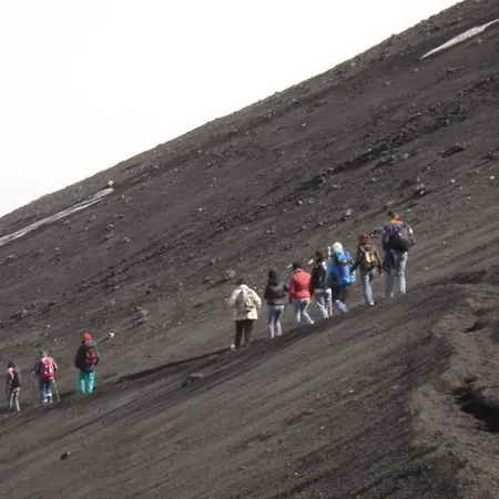 Etnasentieri Wine House On Etna Mount בית נופש